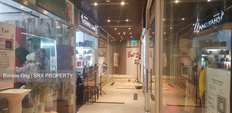 East Village (D16), Retail #329907471